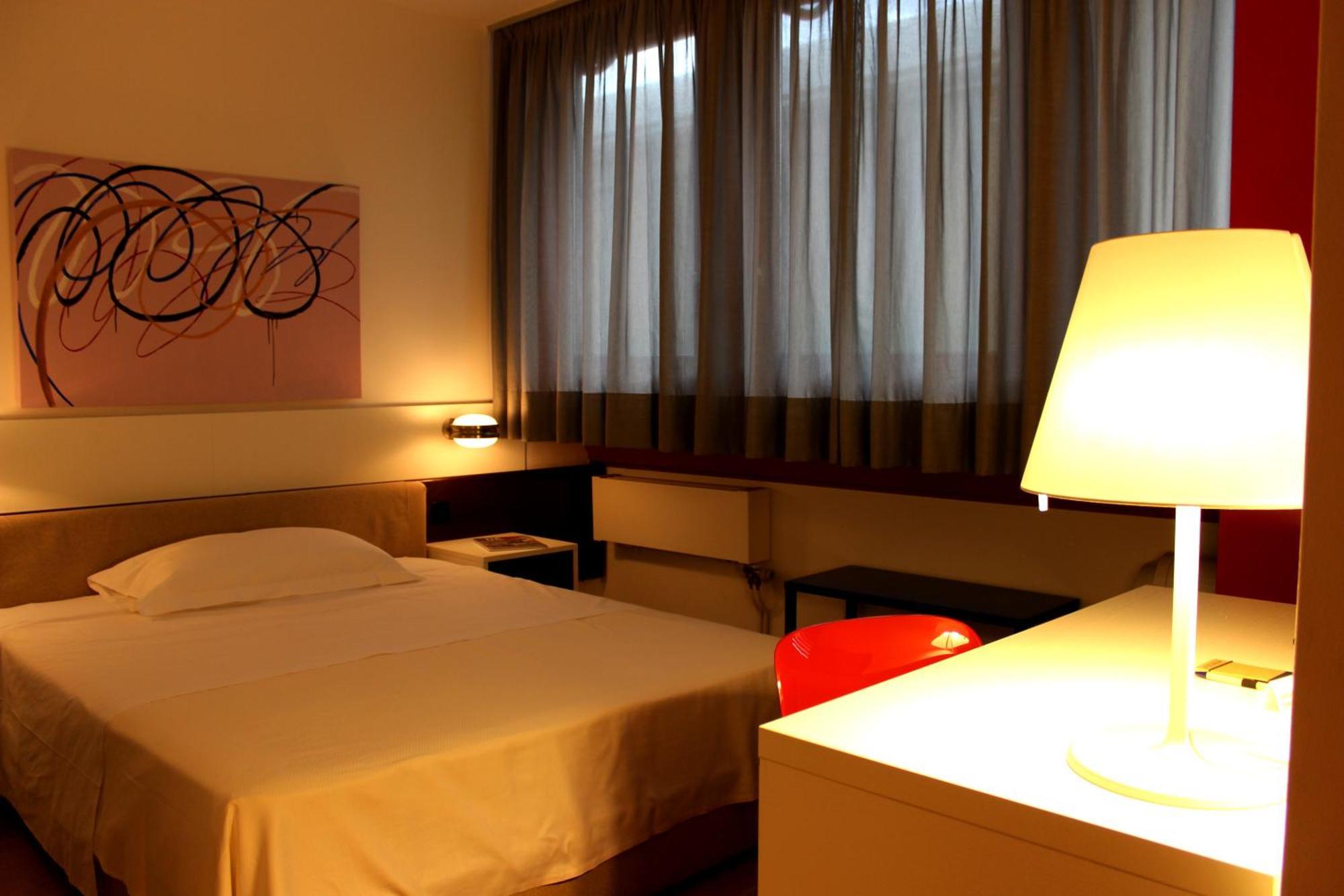 Hotel Garni Centro 基亚索 外观 照片